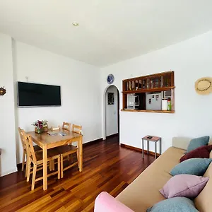 https://maravillosas-vistas-en-sea-houses-primera-lnea-del-mar.tenerifehoteles.net